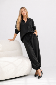 Estera black 4.png